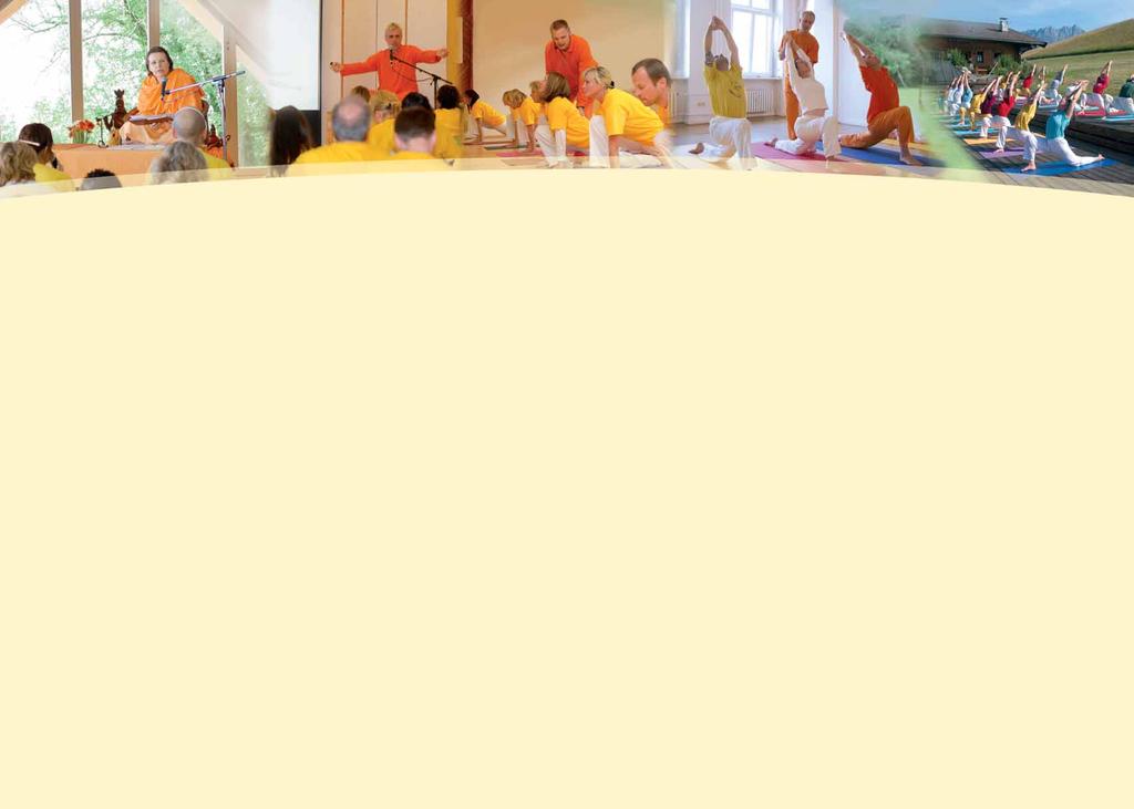 Sivananda Yogalehrer-Ausbildungen Sivananda Yogalehrer-Ausbildungen Swami Vishnudevananda entwickelte 1969 die erste Yogalehrer-Ausbildung (TTC) im Westen als Teil einer universellen