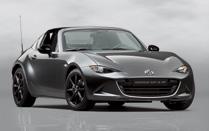 Lederausstattung DER NEUE MAZDA MX-5 RF Der Mazda MX-5 RF fasziniert durch sein elegantes Fastback-Design.