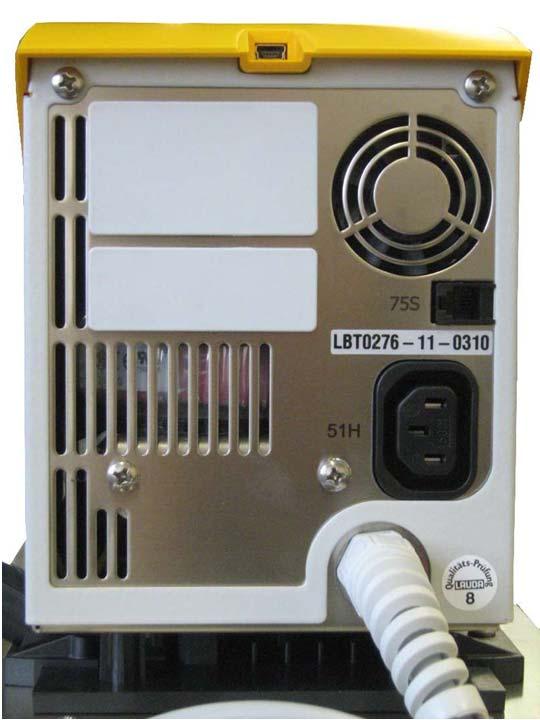 Wir empfehlen für maximale Kühlleistung den Umschalter auf intern (INT) zu stellen. Rückansicht Kontrollkopf ECO SILVER 3 4 5 6 7 Mini-USB-Schnittstelle Oberer Modulschacht ca.