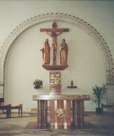 Mit der Entnahme der Reliquien begann in Bleche das Abenteuer des Jahres 2009 für die St. Josef- Kirche.
