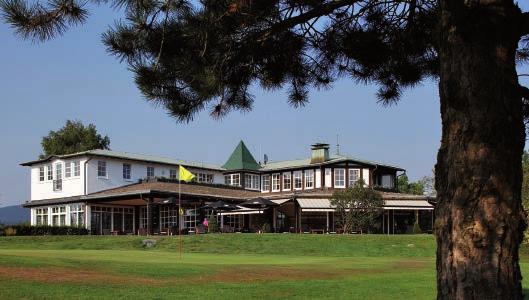 Golf-Café-Restaurant Die 27-loch-golfanlage mit 6-loch-kurzplatz und golfschule liegt 500 m vom hotel entfernt.