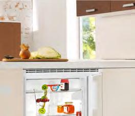 Der Vario-Sockel ermöglicht eine Anpassung an die Küchenmöbel in Höhe und Tiefe.