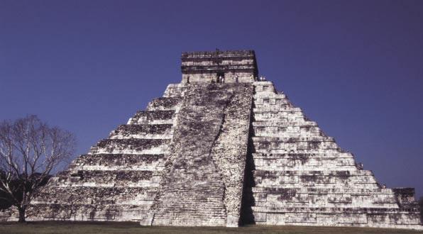 Die Pyramide El Castillo von Chichen Itza verkörpert den Berg, an dem nach der Entstehung des Universums der Mais erschaffen wurde. schaffung der Welt keineswegs alle auf dem Wert null.