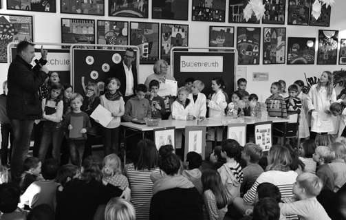 Aus Kindergarten, Schule und Hort Grundschule fördert die Lust am Forschen 20 Die Grundschule Bubenreuth hat wieder einmal eine Auszeichnung bekommen.