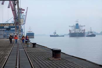 Mit den Niederlassungen in, Cuxhaven mit Außenstelle in Stade, Emden und Wilhelmshaven managt Niedersachsen Ports
