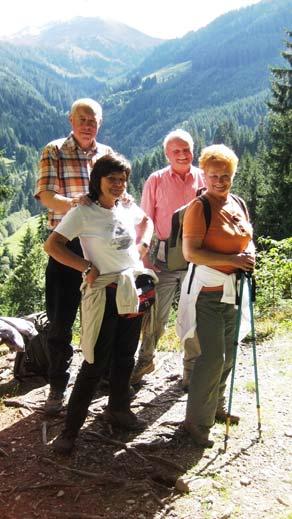 Zum Titelbild Wildschönau in Tirol Als Renate und ich im vergangenen Jahr mit unseren Freunden Carmen und Wilfried, die bis dahin schon 13 x ihren Wander- und Erholungsurlaub hier verlebten,