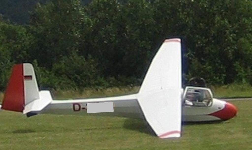 Ka 8 B Foto: BFU Das Segelflugzeug wurde 1962 mit der Werknummer 8 030 des Herstellers Alexander Schleicher Flugzeugbau in Poppenhausen hergestellt.