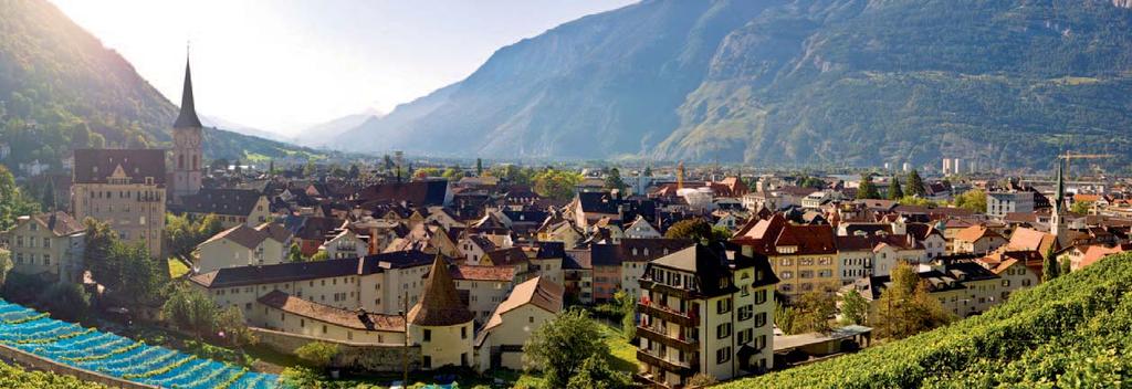 NEUE REISE Blick über Chur, die Hauptstadt Graubündens SCHWEIZ: GRAUBÜNDEN STUDIENREISE MIT KLEINEN WANDERUNGEN Natur und Kunst in Alt Fry Rätien Die höchsten Ganzjahrespässe, das höchstgelegene
