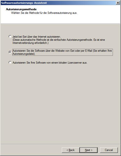 Abb. 2: Autorisierungsoptionen 4. Markieren Sie im nächsten Schritt Autorisieren Sie die Software über die Webseite von Esri oder per E-Mail [ ]. Abb. 3: Autorisierungsmethoden 5.