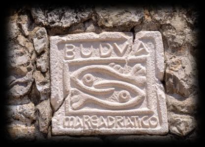 .. Budva, die Stadt der Sommertheatern und Festivals, die