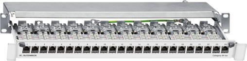 ) mit der erforderlichen Betriebsspannung zusätzlich zu den Daten. -100-110 -120 db Midspan-Panel führen die Daten des Switches sowie die 48-VVersorgungsspannung für die Endgeräte zusammen.