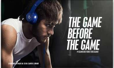 38 9.2.3 Beats Kopfhörer Das Unternehmen Beats by Dr. Dre produzierte den Werbefilm The Game before the Game (vgl. Abb.14), in denen Nationalspieler der WM-Nationen zu sehen sind.
