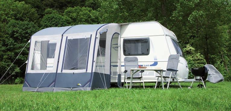 Das Zelt ist von außen abspannbar, verfügt über abgeschweißte Nähte und lässt sich auf Grund von ausreichend Sturmabspannmöglichkeiten