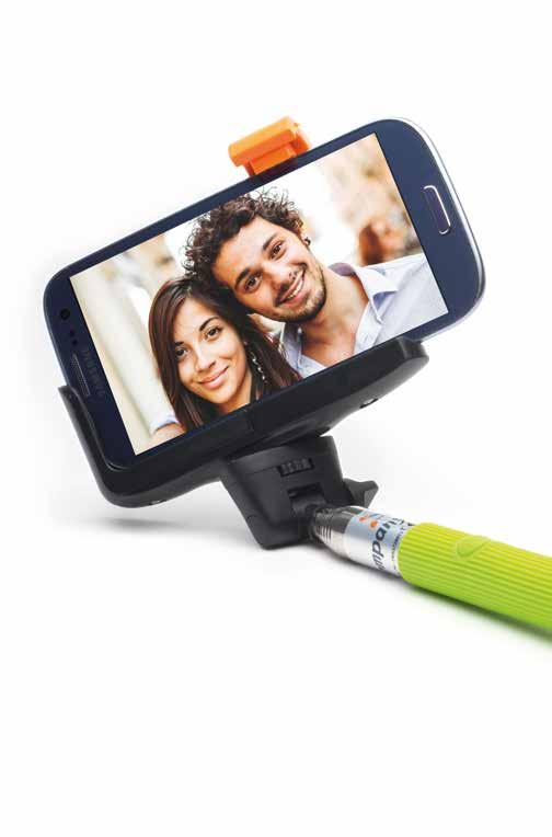 130 A100607 Selfie Stick Bandle (Kunststoff / Metall) Auslösen per integriertem 3,5 mm Klinkenkabel ab Betriebssystem Android 4.2 oder ios 5.0 max. Länge ca.