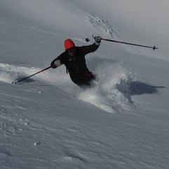 mittlerer bis guter Pistenfahrer (mindestens Skifahren auf roten Pisten mit paralleler Skistellung) Beherrschen der Techniken für sicheres und genussvolles Abfahren bei verschiedenen