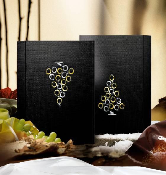 Motiv DUO Das neue Weinmotiv Duo präsentiert sich in edlem schwarz, abgerundet durch eine hochwertig in SILBER und GOLD gehaltene Weintraube, bzw. Weihnachtsbaum.
