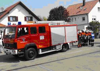 Anhänger mit Ausrüstung zur Eigenbau 2006 Hochwasserbekämpfung 1 Feuerwehrgerätehaus (3