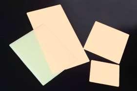 Zubehör und Ersatzteile RadiCon -Platten (UV-Weißlicht-Konverter) Die Herolab RadiCon -Platte konvertiert UV- Strahlung in sichtbares Licht.