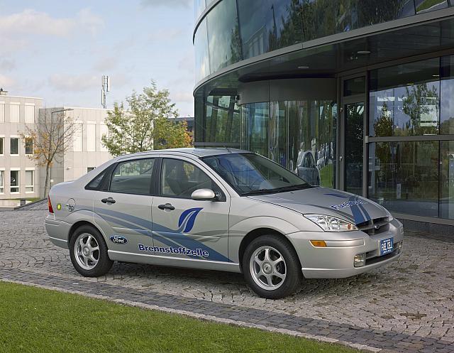 Brennstoffzellen Fahrzeuge (Quelle: cep) Modell: Ford Focus Brennstoffzelle Anzahl: 3 in Deutschland Antrieb: Brennstoffzelle