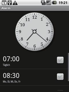 Bildschirm Alarmliste 1 2 3 1 2 Zeigt die aktuelle Zeit an. Berühren, um die auf der Uhr angegebene Zeit zu verändern.