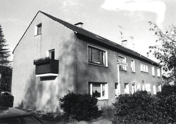 R eihenhaus, Baujahr 1949 bis 1957 ca. 870 219 83 183 210 Die durchschnittliche Wohnfläche dieses Reihenendhauses liegt bei ca. 140 m².