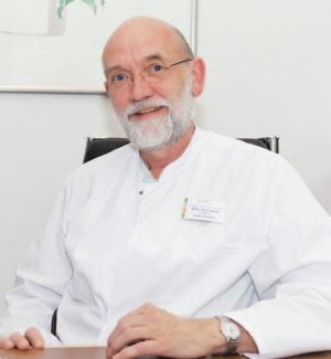 Wir wollen, dass sie mit einer für lange Zeit standfesten Prothese ein beschwerdefreies Leben führen, sagt Chefarzt Prof. Dr. Franz Walter Koch. Jährlich werden im St.