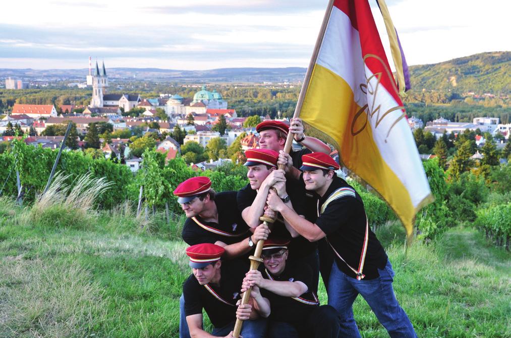 Liebe Bundes- und Cartellbrüder! Geschätzte Freunde und Förderer Welfiae! Ich freue mich, Dir/Ihnen hiermit das Semesterprogramm zum 203. Couleursemester der K.H.V.