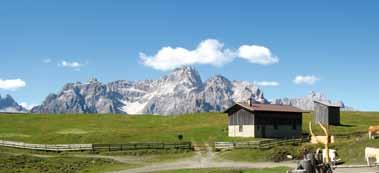 Trans Dolomiten - Sella Ronda Die MTB-Runde durch Dolomiten und Sella Ronda ist gespickt mit sensationellen Trails und kann an landschaftlichen Highlights, mit Fanestal, Plätzwiese, Rodenecker Alm