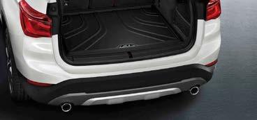 urci pe munte. BMW X1 te va încânta cu interiorul său flexibil, consumul redus de combustibil şi accesoriile personalizate.