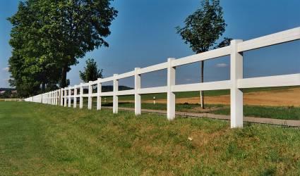 die Aussparungen der Pfosten geschoben Planken-Enden mit Stanzungen zum einschieben Horserail Pfosten 1-plankig Höchste Qualität und Beständigkeit 412.