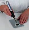 Embossing- Puder Mylar-Bögen Arbeitsschritte 1) Legen Sie eine sternförmige Mylar- oder EVA-Folie über die Schablonen und fahren Sie mit einem wasserfesten Stift die Umrisse nach.