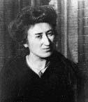 ROSA LUXEMBURG DATEN AUS IHREM LEBEN Rosa Luxemburg wird am 5. März 1871 in der Kleinstadt Zamość im russisch besetzten Polen als Tochter eines Holzhändlers geboren.