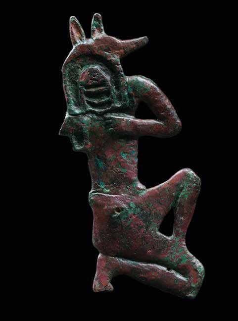 Länge: 6,6 cm Ehemals deutsche Privatsammlung 1980 Furniture fitting, soul of Nekhen Bronze Egypt Late Dynastic Period, 6th century BC Fragment with with engraved