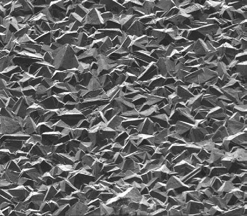 2 10 µm 3 10 µm SCHICHTEN, PROZESSE UND ANLAGEN Die Diamantschichten des Fraunhofer IST Schicht Charakteristika DiaCer Diamantbeschichtete Keramiken, hoher Verschleißund Korrosionsschutz, niedrige