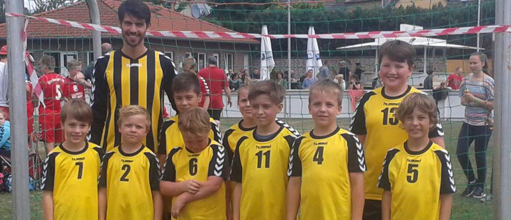 JUGEND // MÄNNLICHE E-JUGEND JUGEND // MÄNNLICHE F-JUGEND In der Sommerrunde 2017 trat die E-Jugend des Birkesdorfer TV s gegen die Mannschaften Borussia Brand, HSG Würselen und Eschweiler SG an.
