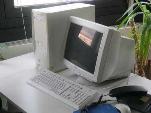 Computer und Monitor Rechner, Monitor und Laserdrucker pro h = 0,25 kwh 8 Stunden