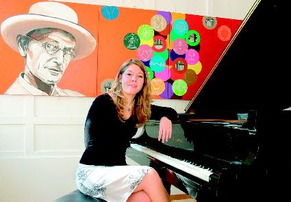 Auch wenn ihr Lebensweg sie nach Karlsruhe geführt hat den Kontakt zur Musikschule Calw hat Melania Inés Kluge nie abreißen lassen In der Musikschule begann die steile Karriere von Melania Inés Kluge