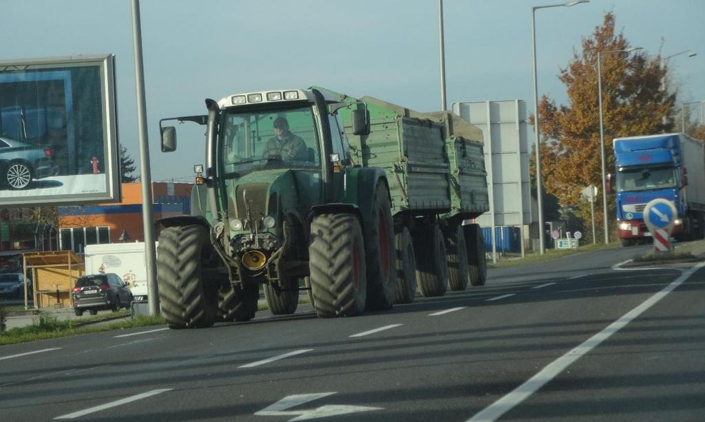 Landwirtschaftliche Transporte Noch landwirtschaftlich oder doch