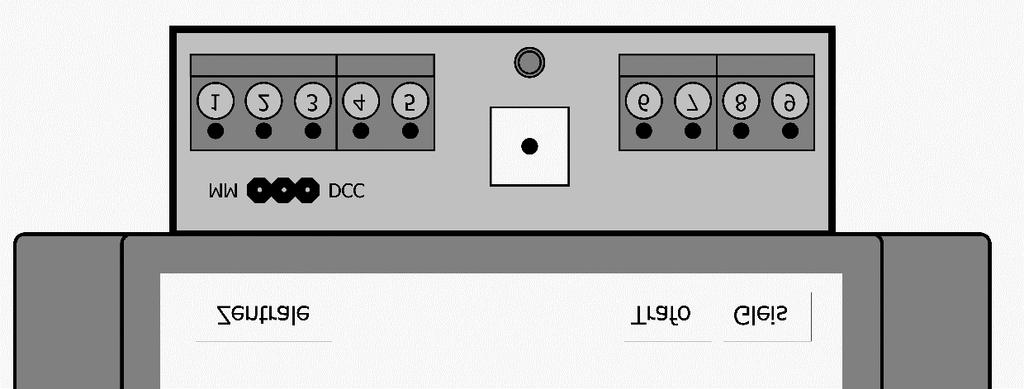 B-2 Deutsch Durchtrennen Sie an den Übergängen zwischen den Booster-Abschnitten bei 2-Leitersystemen die Schiene, in der die Daten übertragen werden bzw. bei 3-Leitersystemen den Mittelleiter. 10.