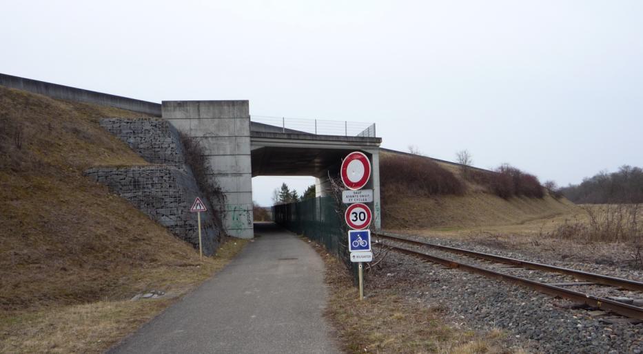 Ansichten zwischen Colmar und Volgelsheim Unterfahrung der RN 415 - km 16 Keine