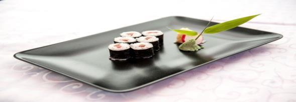 Nigiri je 1 Stück 1. Tamago (japanisches Omelett) 2,40 2. Sake (Lachs) 3,60 3. Ebi (gekochte Garnele) 3,60 4. Ika (Tintenfisch) 3,20 5. Maguro (Thunfisch) 4,30 6. Tai (Rote Schnapper) 3,80 7.
