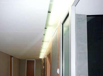 Lichtdecken-Halter GM CBV für Lichtbänder Die GM CBV-Halter wurden für die Abdeckung von Lichtbändern im Innenbereich von öffentlichen Gebäuden, Büros, repräsentativen Empfangsräumen und