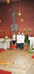 Wortgottesdienst (Von der Lesung bis zu den Fürbitten) Fürbitten Der Priester spricht