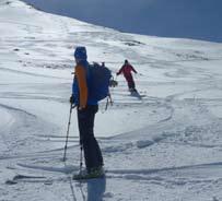 INFOS AKTUELL Skitouren mit Ingeborg Frank und Stefan Elmer Mäßig anspruchsvolle Erlebnistouren: vom 18. bis 24. Februar 2018 Geplantes Ziel: Alpenrösli, St.