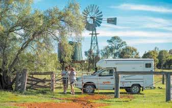 4WD Adventure Camper Web-Code: MC1605 Das Fahrzeug ist ideal, um Australiens Outback abseits der befestigten Straßen zu erkunden.