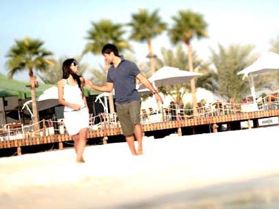 INTERCONTIAL BEACH RESORT * * * * * ABU DHABI Luxus Hotel in bester Lage am Privatstrand mit Marina Das moderne Interconti Luxus Resort bietet eine exklusive Wohnambiente am