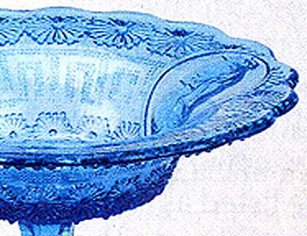 2001-3/240a & Abb. 2001-3/241 Zuckerschale, Bildnis Queen Victoria (geb. 1819, reg. 1837-1901) Rosetten mit 18 Punkten und Mäander aus Reihen von 2 Perlen blaues Pressglas, H??? cm, D?