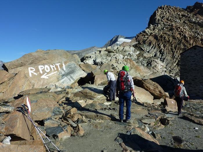 Passo di Corna Rossa Rif. Desio Rif. Bosio (2068 m) 6.