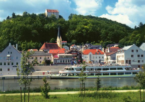 Unsere Schiffe pendeln auf dem Main-Donau-Kanal zwischen der Wittelsbacherstadt Kelheim und der