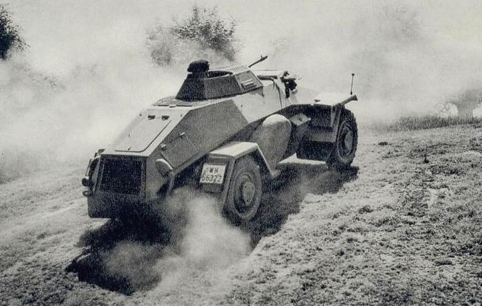 (Leichter Panzerspahwagen with 7.